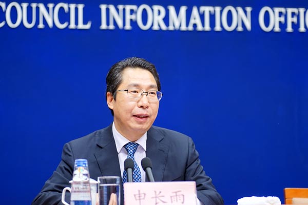 為了提升專利申請(qǐng)質(zhì)量，申長(zhǎng)雨指出嚴(yán)厲打擊專利“非正常申請(qǐng)及代理”行為